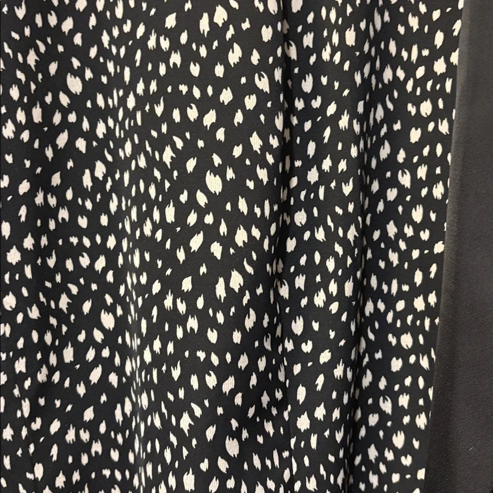 Skies are Blue Black Shiny Ruched Sleeve Blazer - Size 1X - Picture 4 of 7